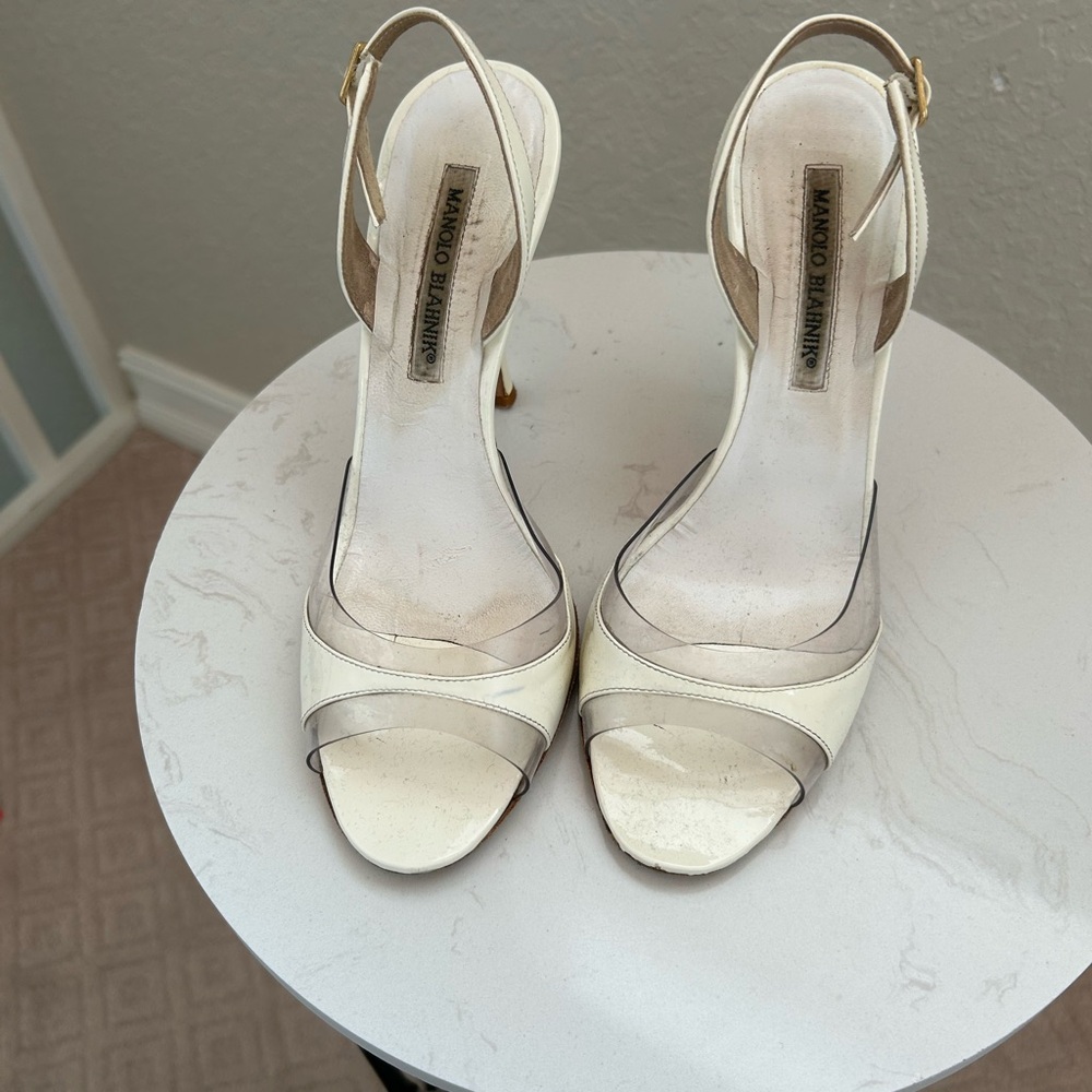 Manolo Blahnik Women's Cream Heels